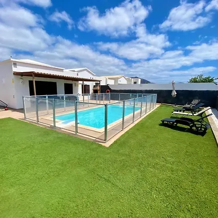Abuelo Paco Ferienhaus Playa Blanca (Lanzarote)